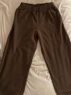 Brown Brandy Melville sweatpants